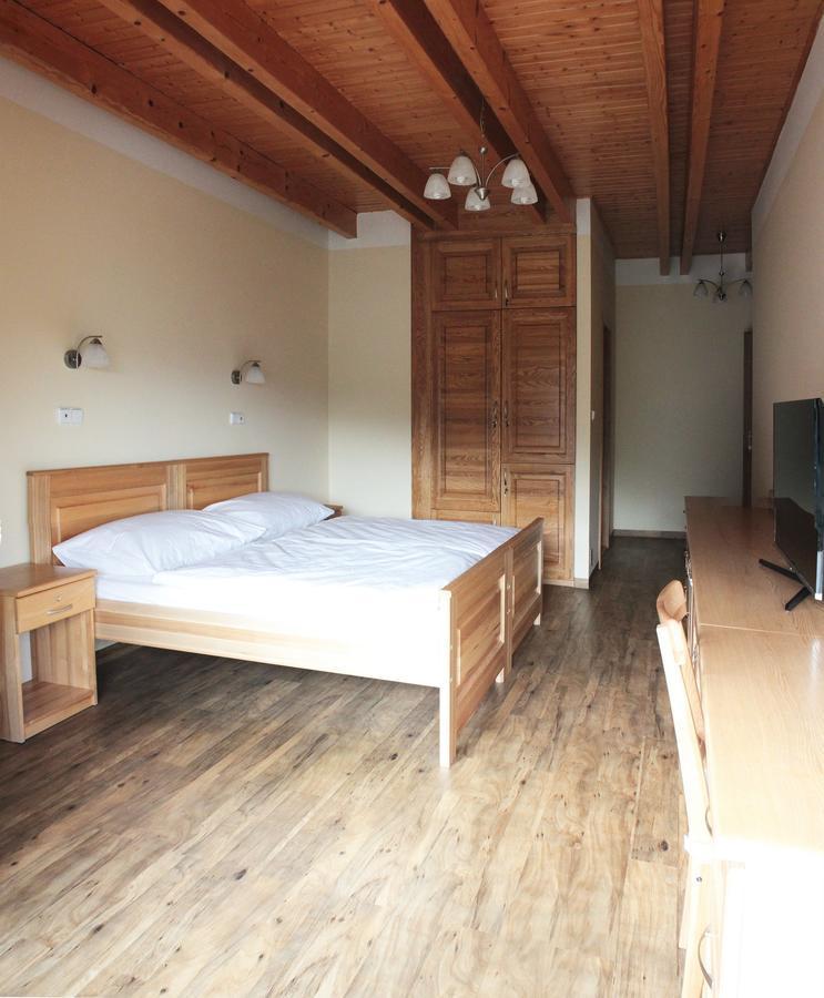 Hotel Orix Яхимів Екстер'єр фото